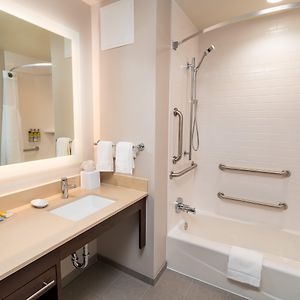 Queen Suite